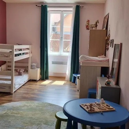 Apartment Meuble De Tourisme 4 Etoiles, Centre Historique *