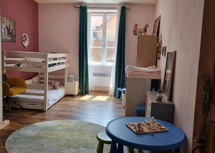 Apartment Meuble De Tourisme 4 Etoiles, Centre Historique *